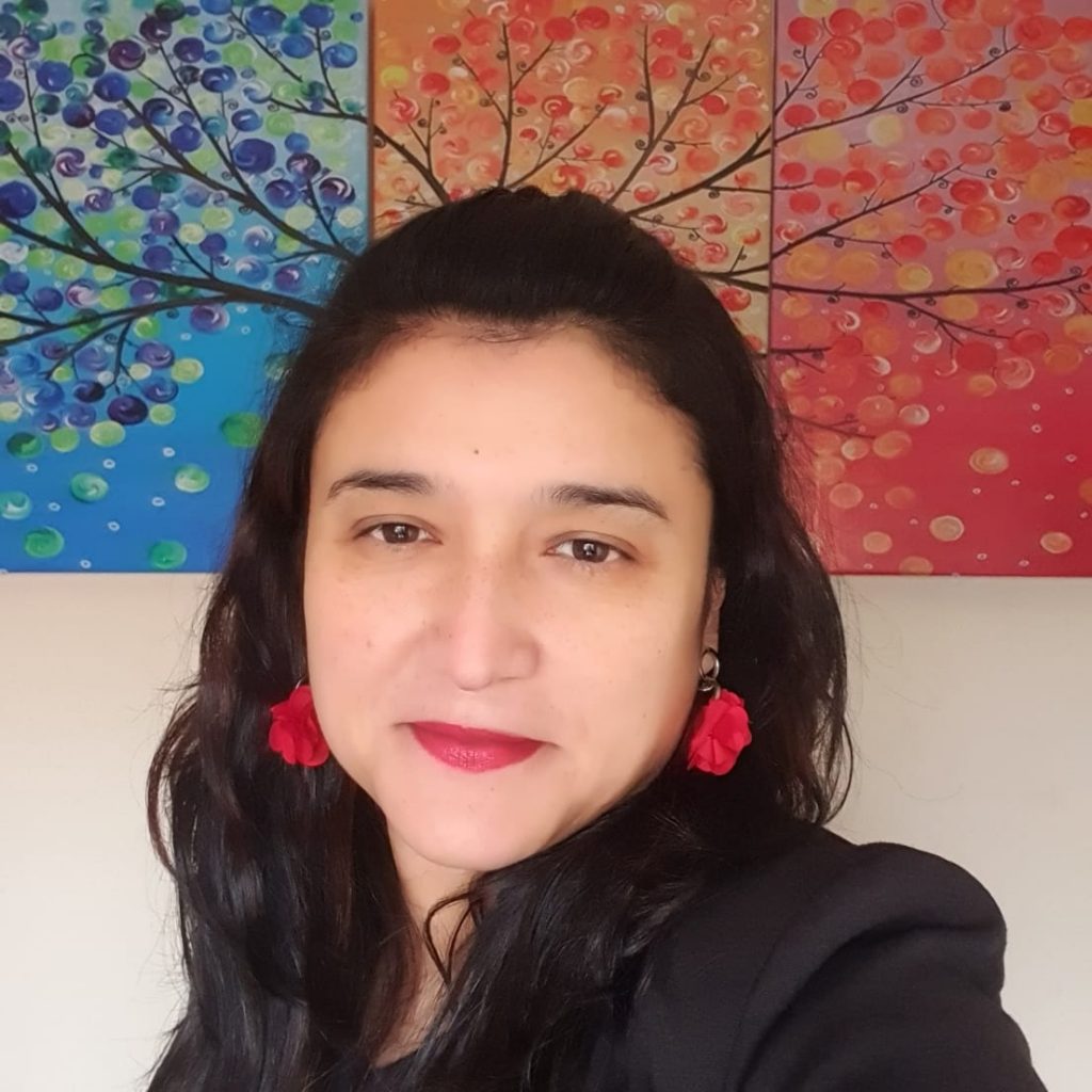 Esperanza Faúndez Escandor * Directora de Carreras del Área Ciencias Sociales IP Santo Tomás Rancagua 